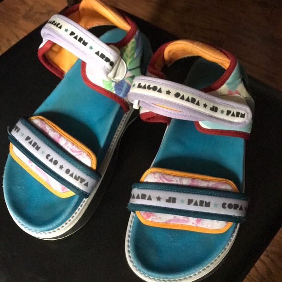 Farm Rio platform sandals - Picture 1 of 4